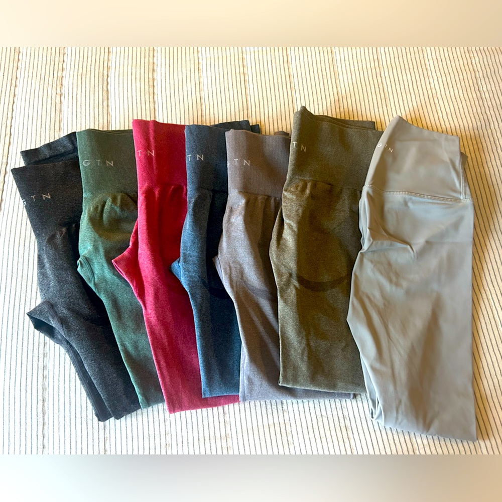 NVGNT leggings, assorted colors 15$ each all size small